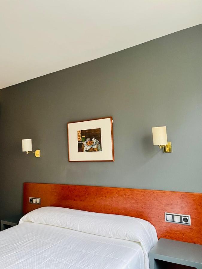 Hotel Yerri เอสเตลลา ภายนอก รูปภาพ
