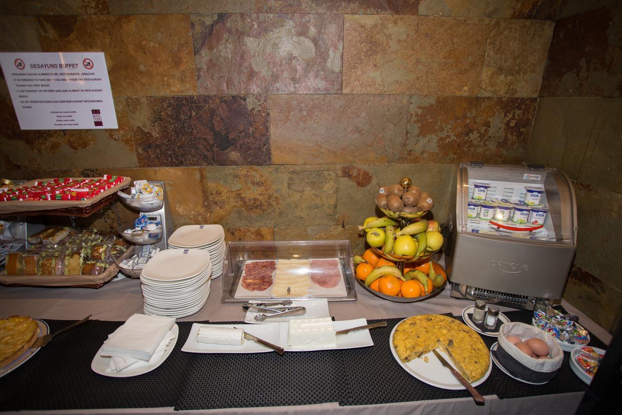 Hotel Yerri เอสเตลลา ภายนอก รูปภาพ